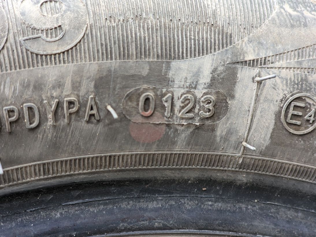 Резина Roadmarch 175/60R15