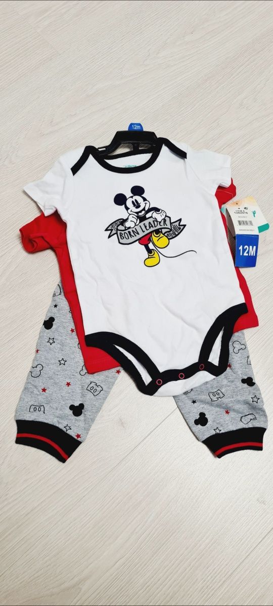 Vand set de 3 piese Mickey 12 luni