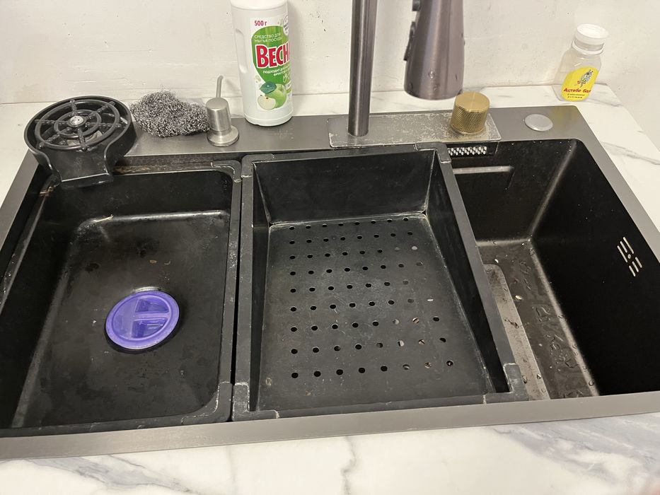 продам мойку со шкафом