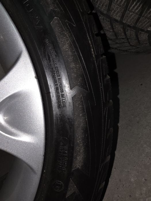 Зимни гуми Goodyear 255/50/19  с оригинални BMW джанти от Х5