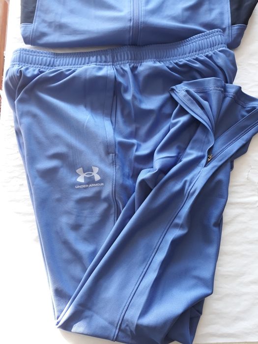 Trening Under Armour nr L originali