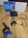 PS4 Slim 1 TB 3 controllere