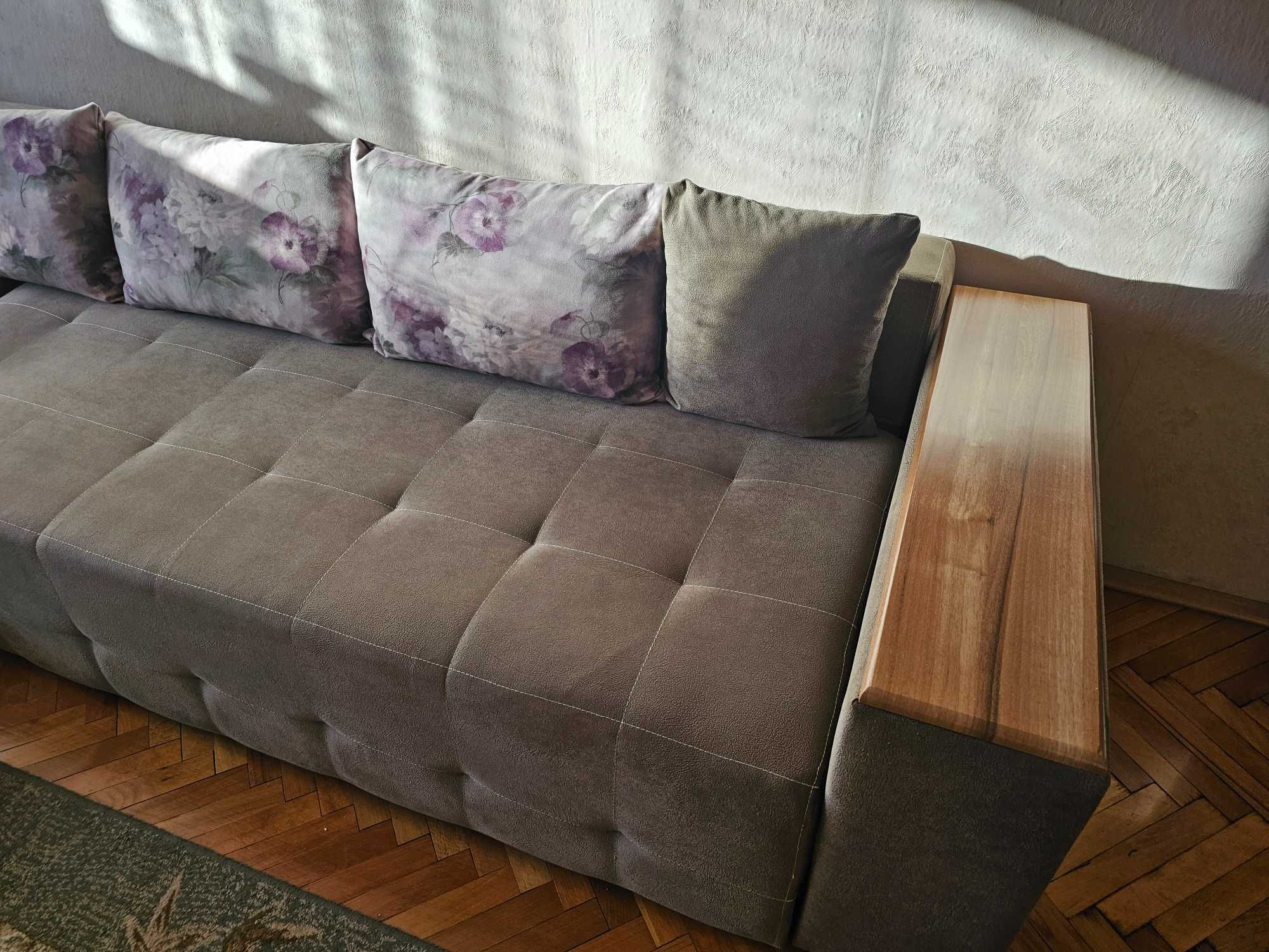 Продавам диван-холов ъгъл