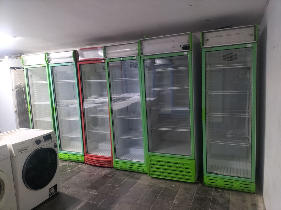 Холодильник Витринный