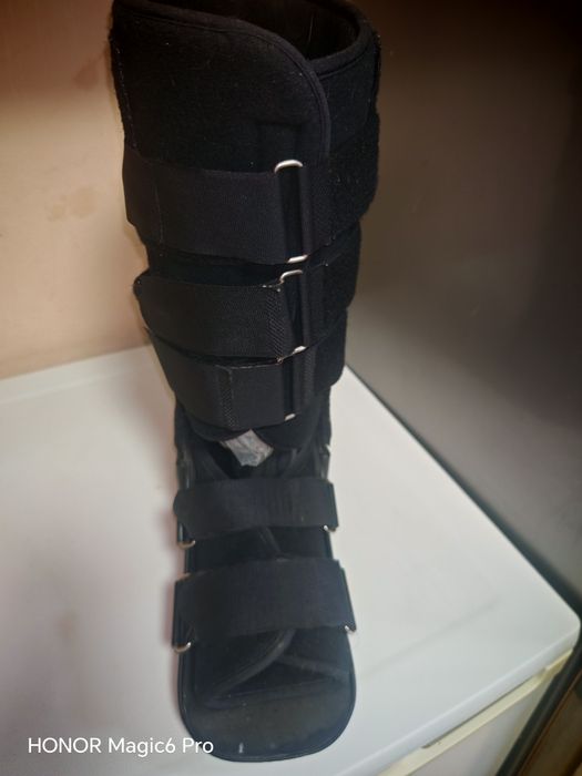 Пластмасова ортеза за глезен и пищял, 45см,размер L