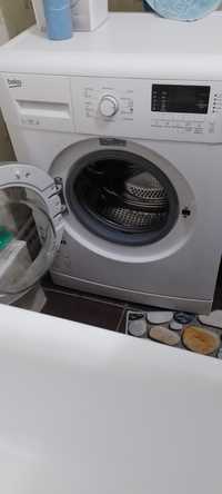 Продаю стиральную машину автомат.