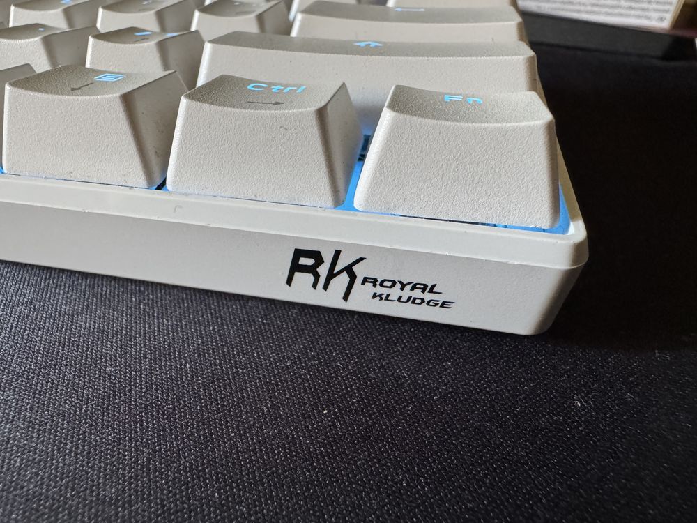 Royal Kludge RK61 клавиатура