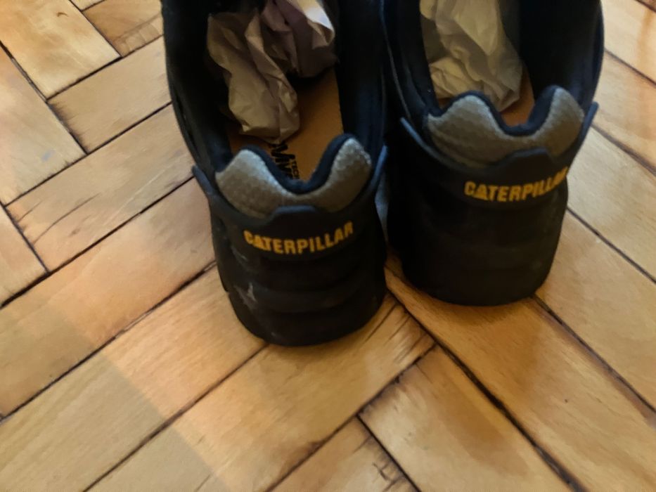 Обувки CAT 37 номер