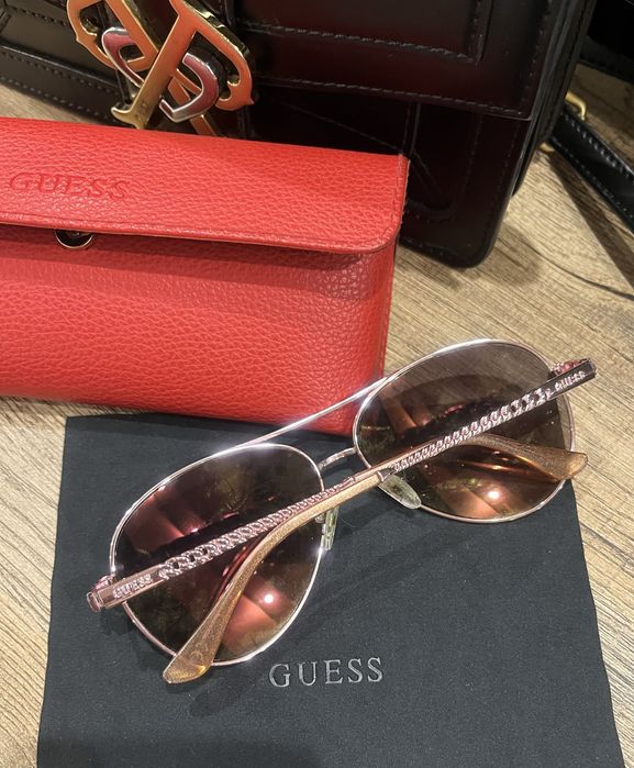 Уникални слънчеви очила GUESS
