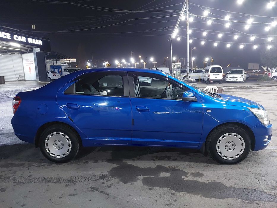 Продам автомобиль Шевроле Кобальт