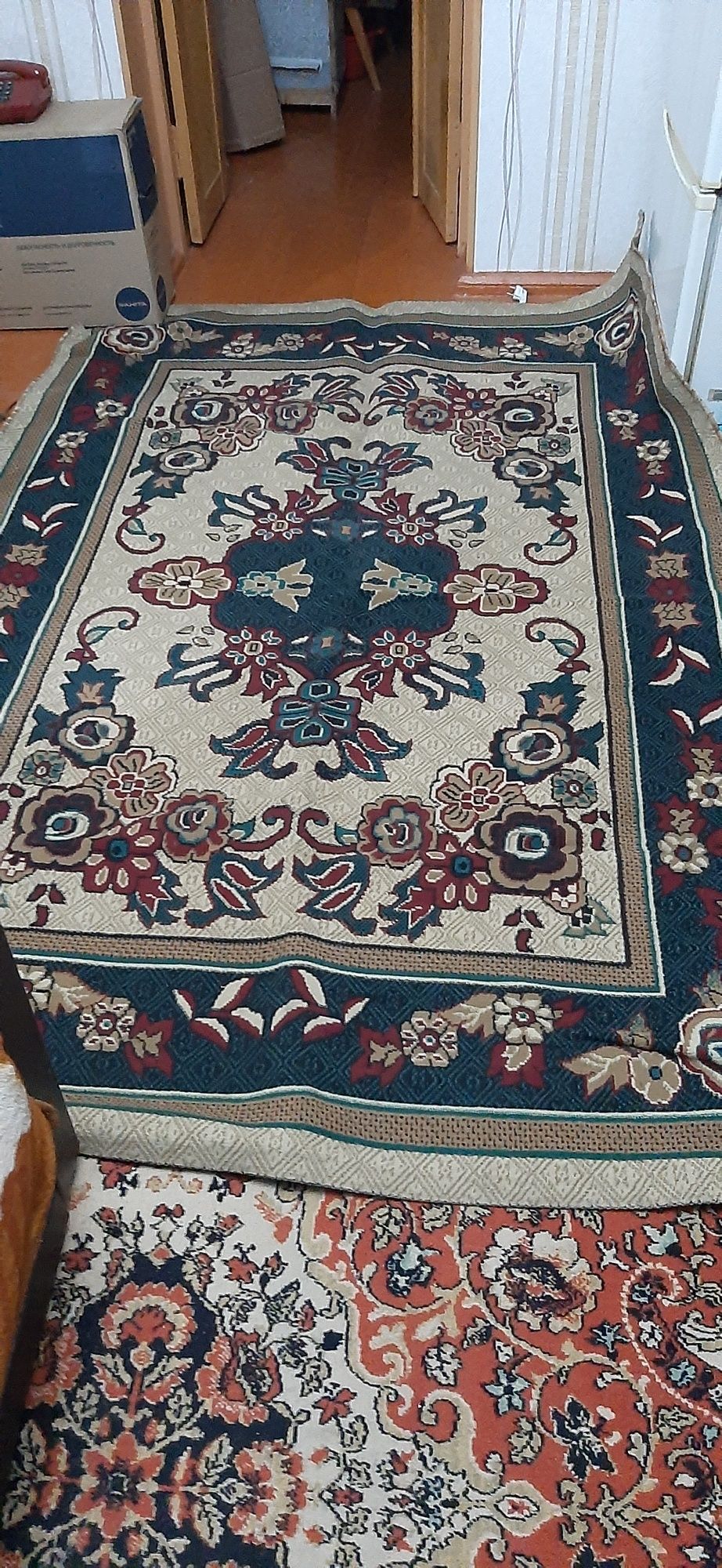 Продам палас:размер:170×260см(Турция).