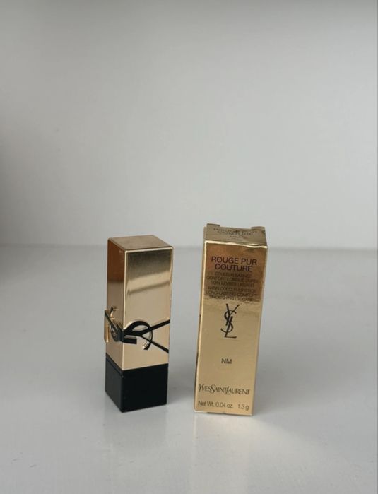 Ruj Yves Saint Laurent