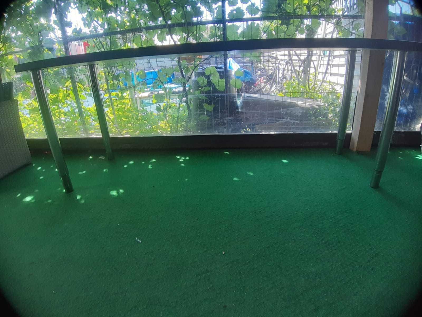 Masă și 6 scaune tip bar