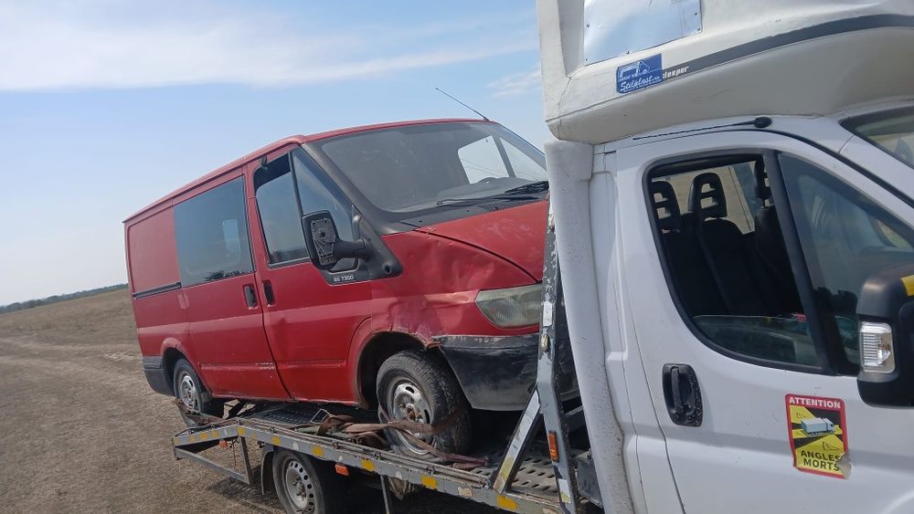dezmembrez ford transit