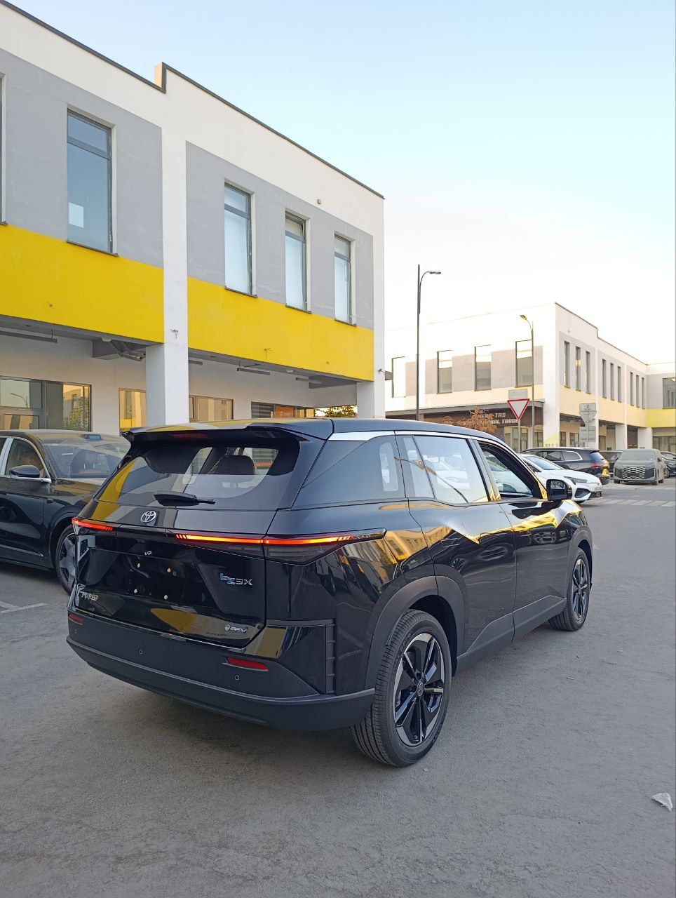 Toyota bZ3X Торг