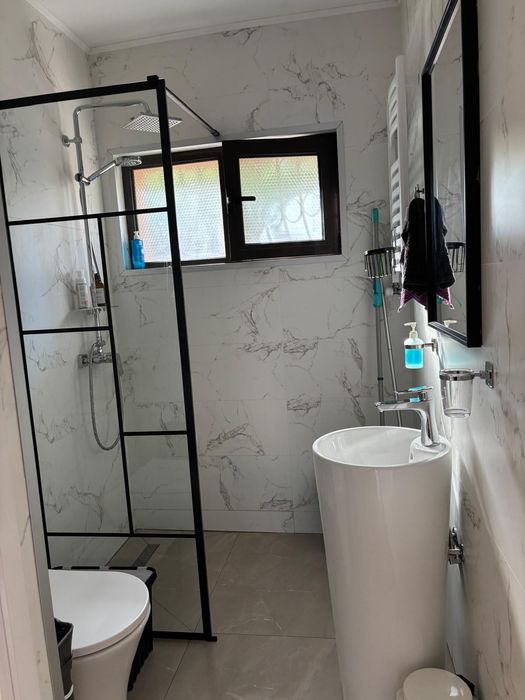 Inchiriere apartament 2 camere la curte