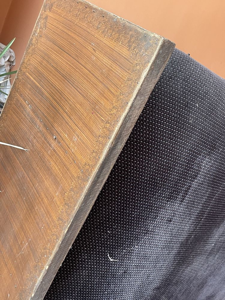 mebel spalniga.