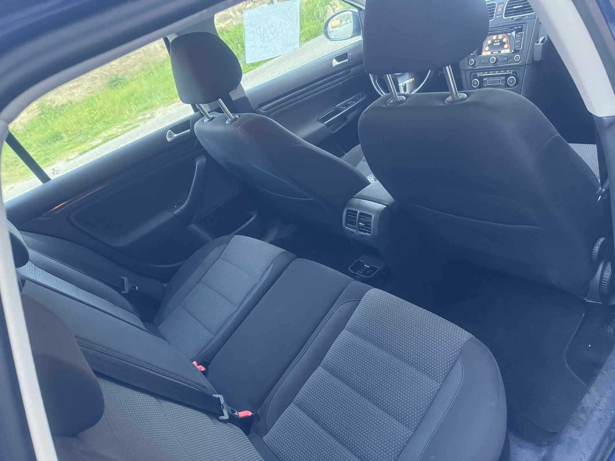 Golf 6 Euro 5 Recent adus din Germania an 2011  full dotãri 3999 euro