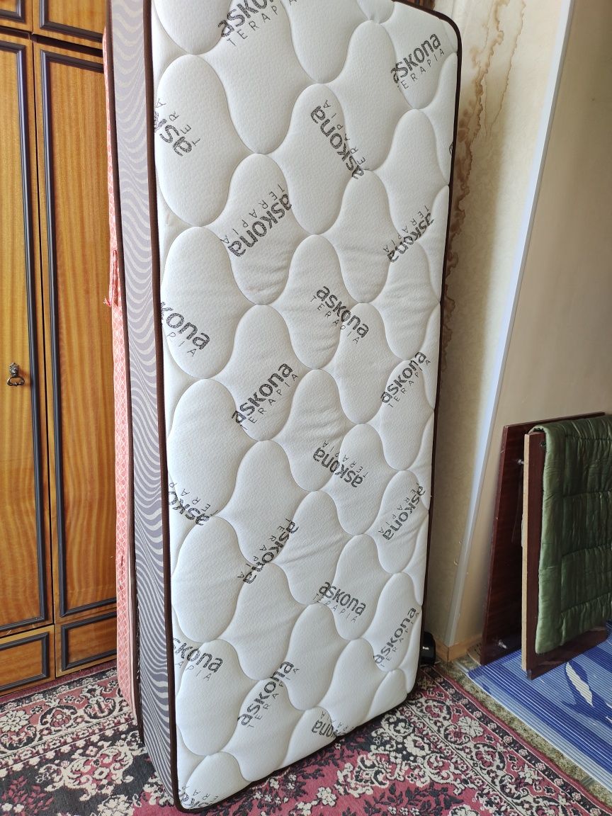 Продам матрас б/у