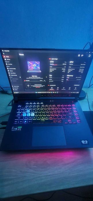 Asus ROG G513IM - Ryzen 7 4800h, 32 GB RAM, 2 TB SSD M.2