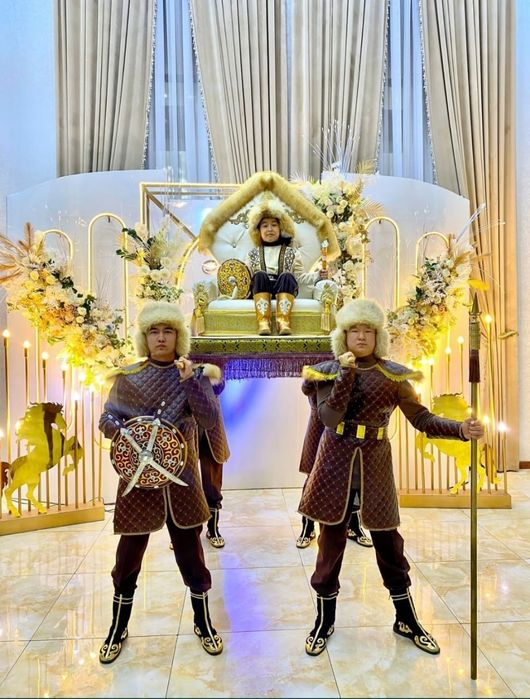 ТРОН.ТАҚ.Сүндет той тақ.Трон. ақ тақ,үлкен тақ,алтын тақ бар.Тұсаукесе