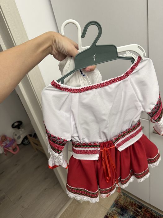 Costumas traditional fetite marimea 1-2 ani