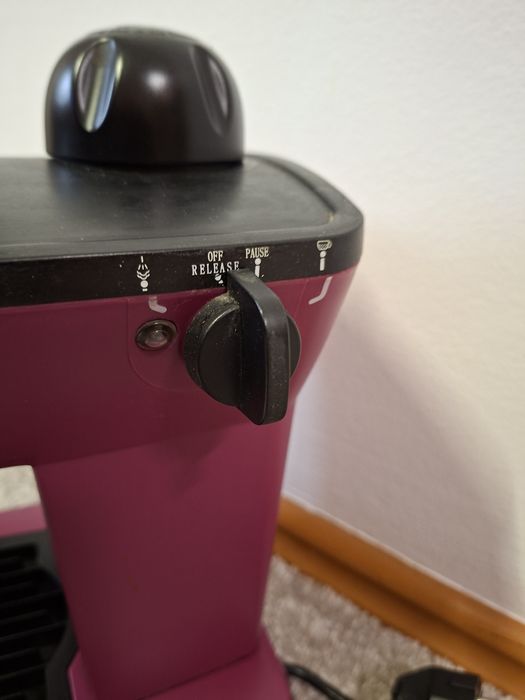 Espressor manual Heinner Charm HEM-200BG  / 800 W
Pu