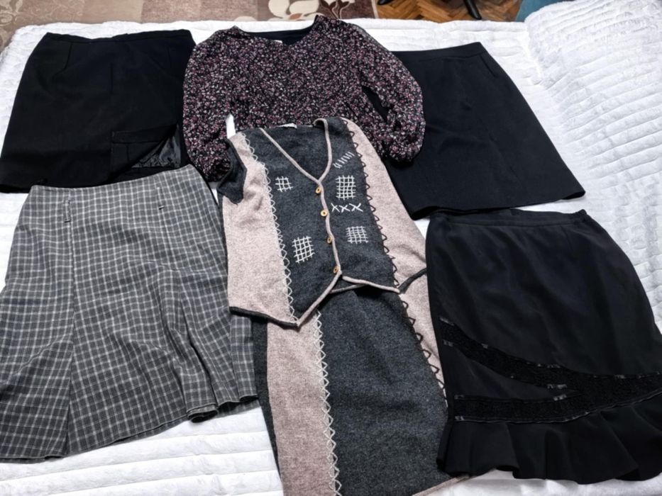 Lot fuste și bluza mărimea XL