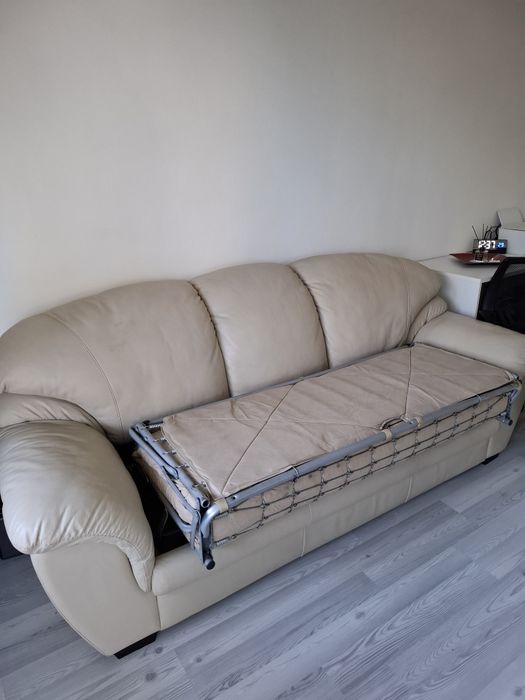 Canapea extensibilă + fotoliu din piele naturală – Mobexpert