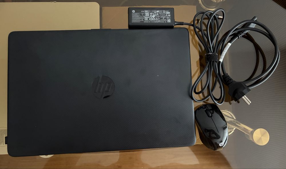 HP Laptop 15-dw1033nq