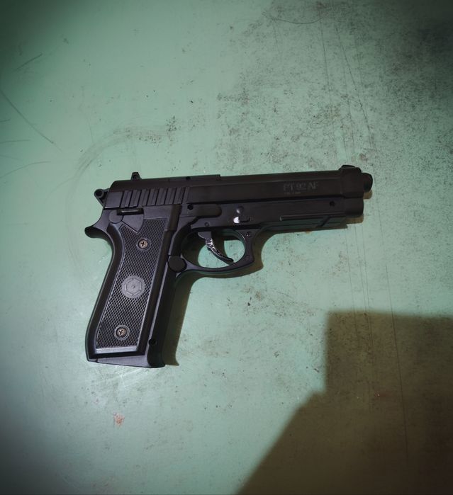 Airsoft pistolet