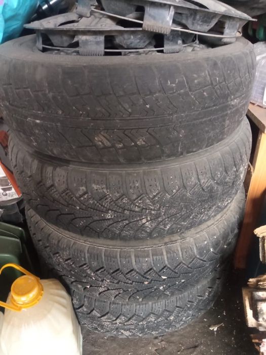 Продам шины зимние