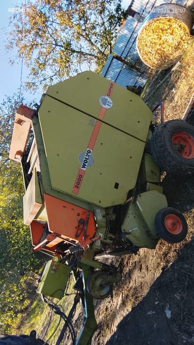 Vand balotiera rotunda marca Volvo