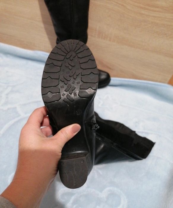 Cizme mărime 37 din piele naturala