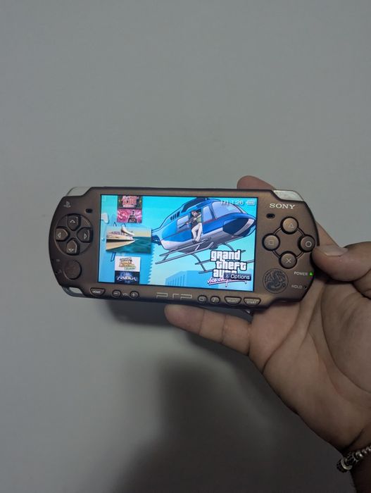 Psp 2004 complet modat cu jocuri