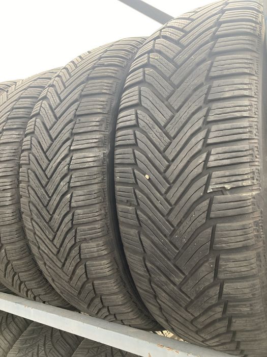 215/60/17 Michelin Alpin 6