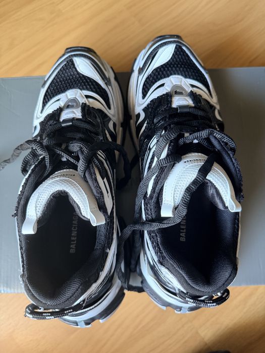 Balenciaga runner