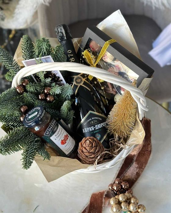 Подарочные новогодние корзины – Подарите волшебство праздника!