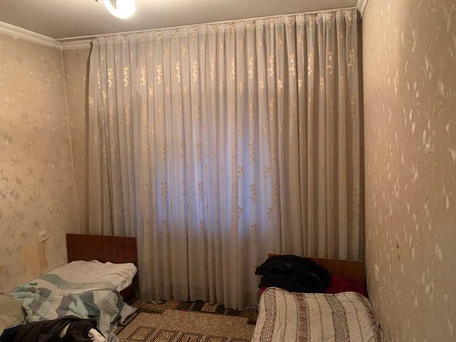 Продоется квартира на Ахмад-Югнакий 24 дом