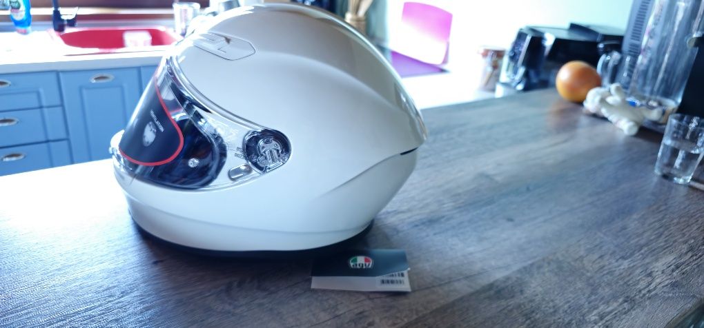 Casca moto AGV K6 white ,marime XS