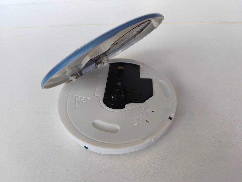 Cd-Mp3 player portabil Grundig