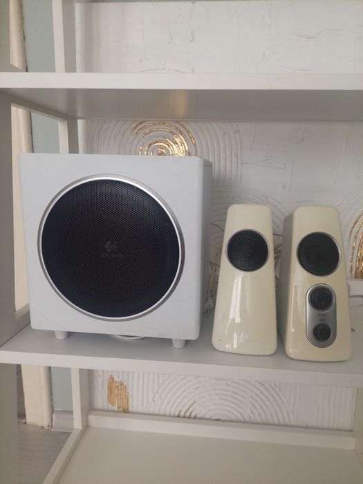 Колони с буфер Logitech