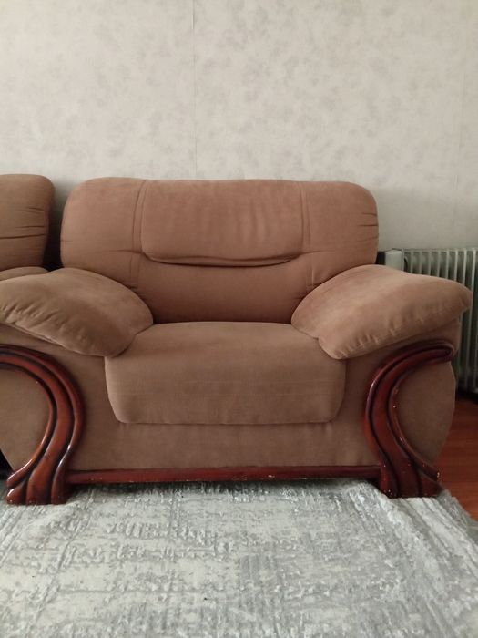 Срочно продается тройка диван