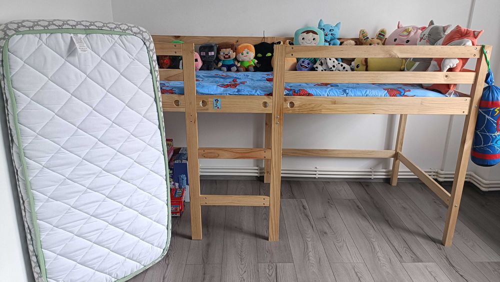 Pat copii înălțat 80x200 nou cu accesorii și o saltea de 60x120 gratis