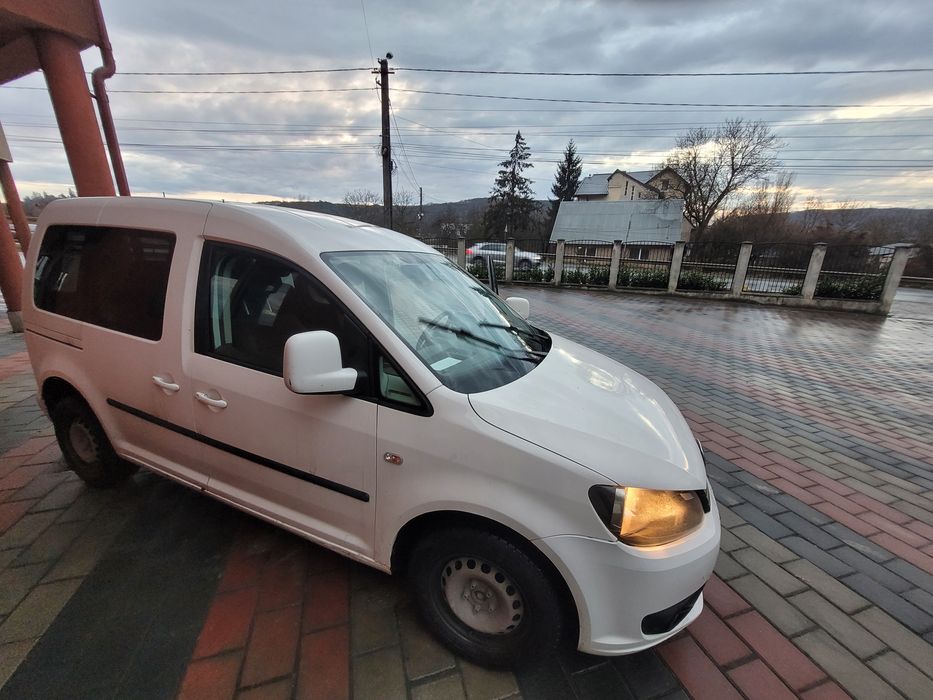 VW Caddy 1.6 tdi din 2015, 330.000 km