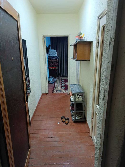 1-хонали квартира сотилади, 2-хона килинган