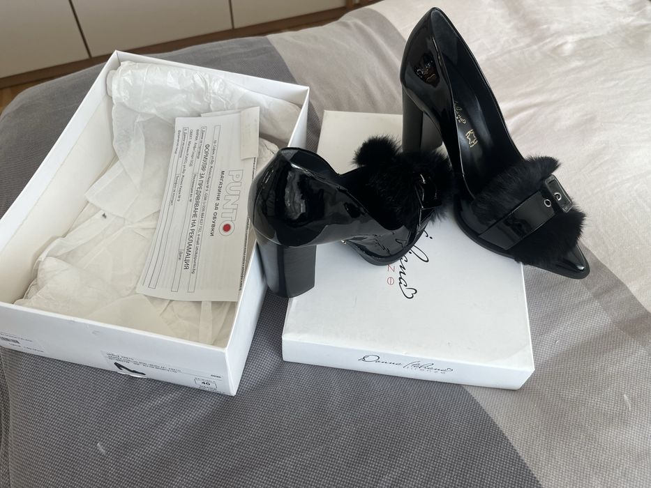 Обувки естествен лак с висок ток