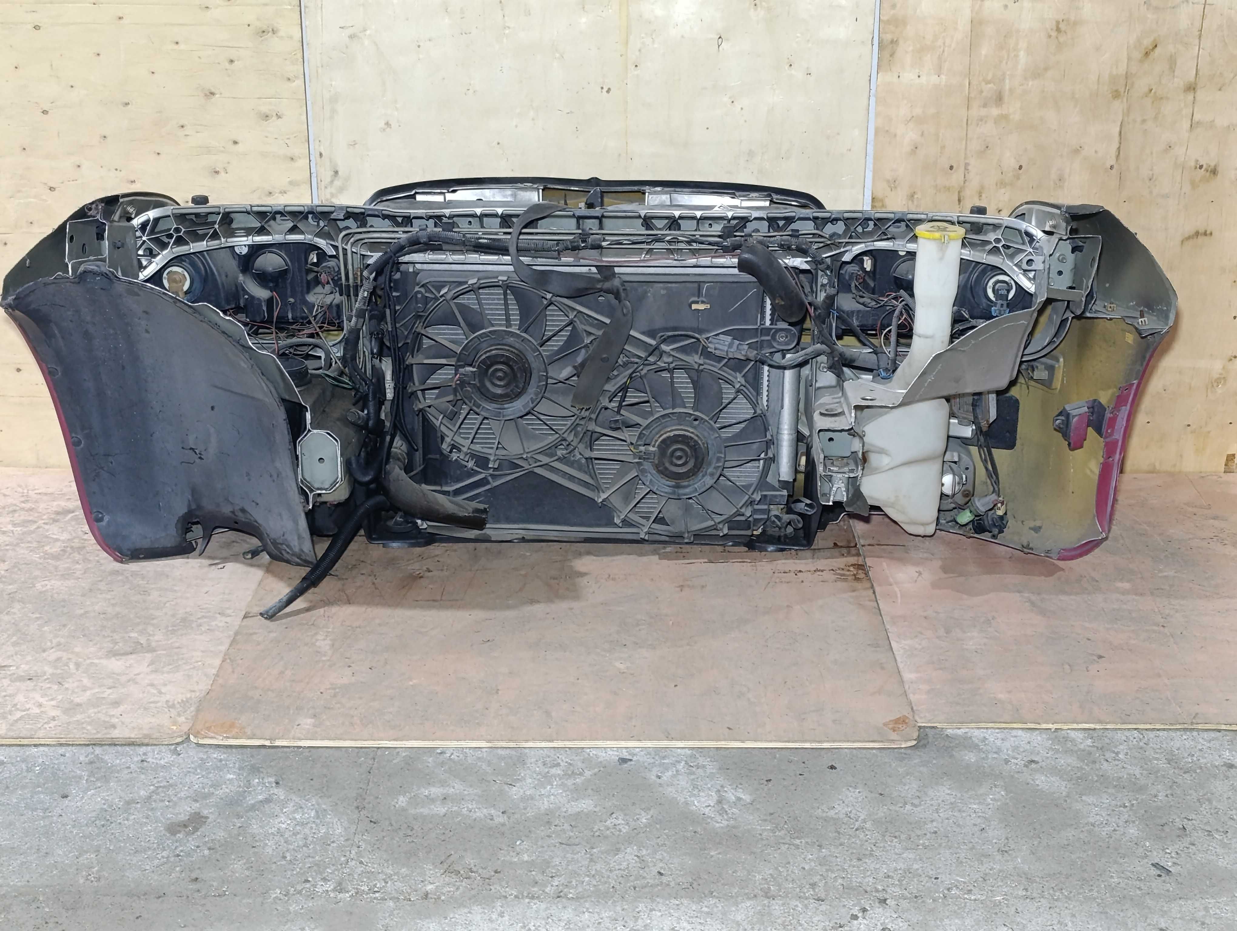 Ноускат Chrysler 300C 300 C 04-11г Крайслер 300С морда носик фары