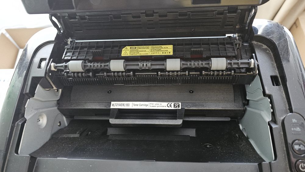 Imprimanta Laser Samsung ml-1665, cartus aproape plin