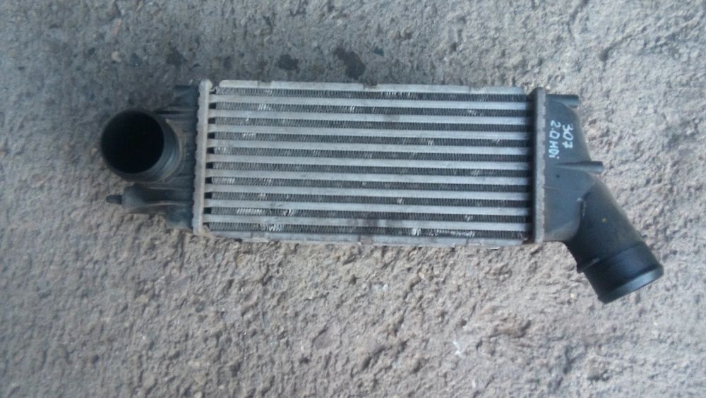 Пежо Peugeot 307 / 407 2.0 2.7 HDI кулер интеркулер
